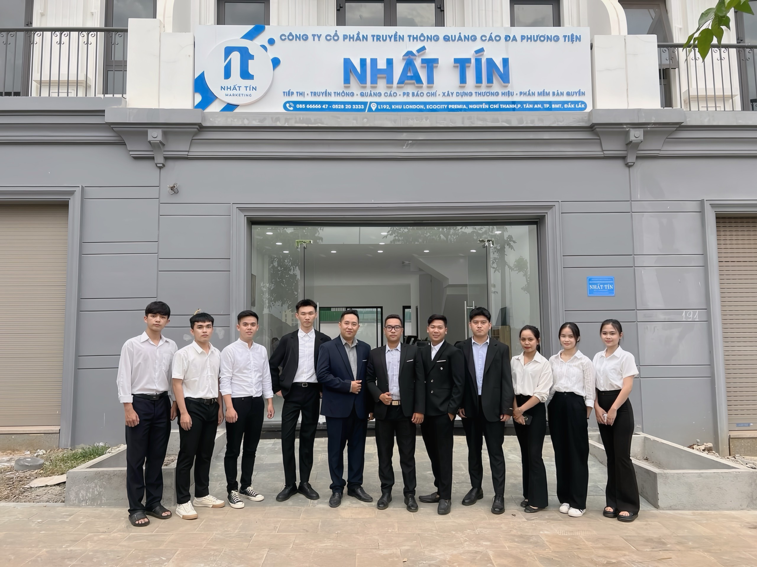 nhân sự Nhất Tín marketing 4