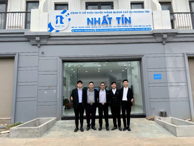nhân sự Nhất Tín marketing 9